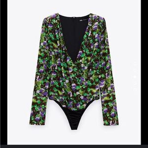 EUC Zara bodysuit green purple floral XS long sleeve plunge